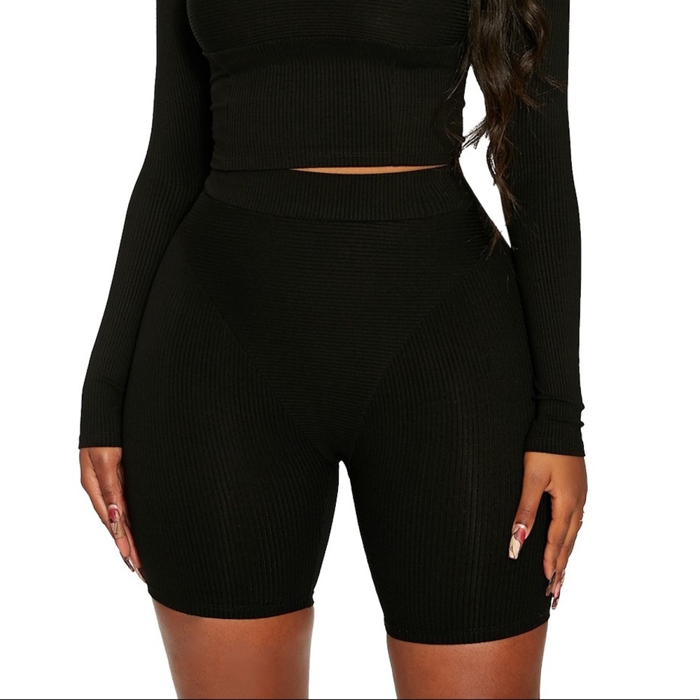 Snatched Ribbed Shorts Black